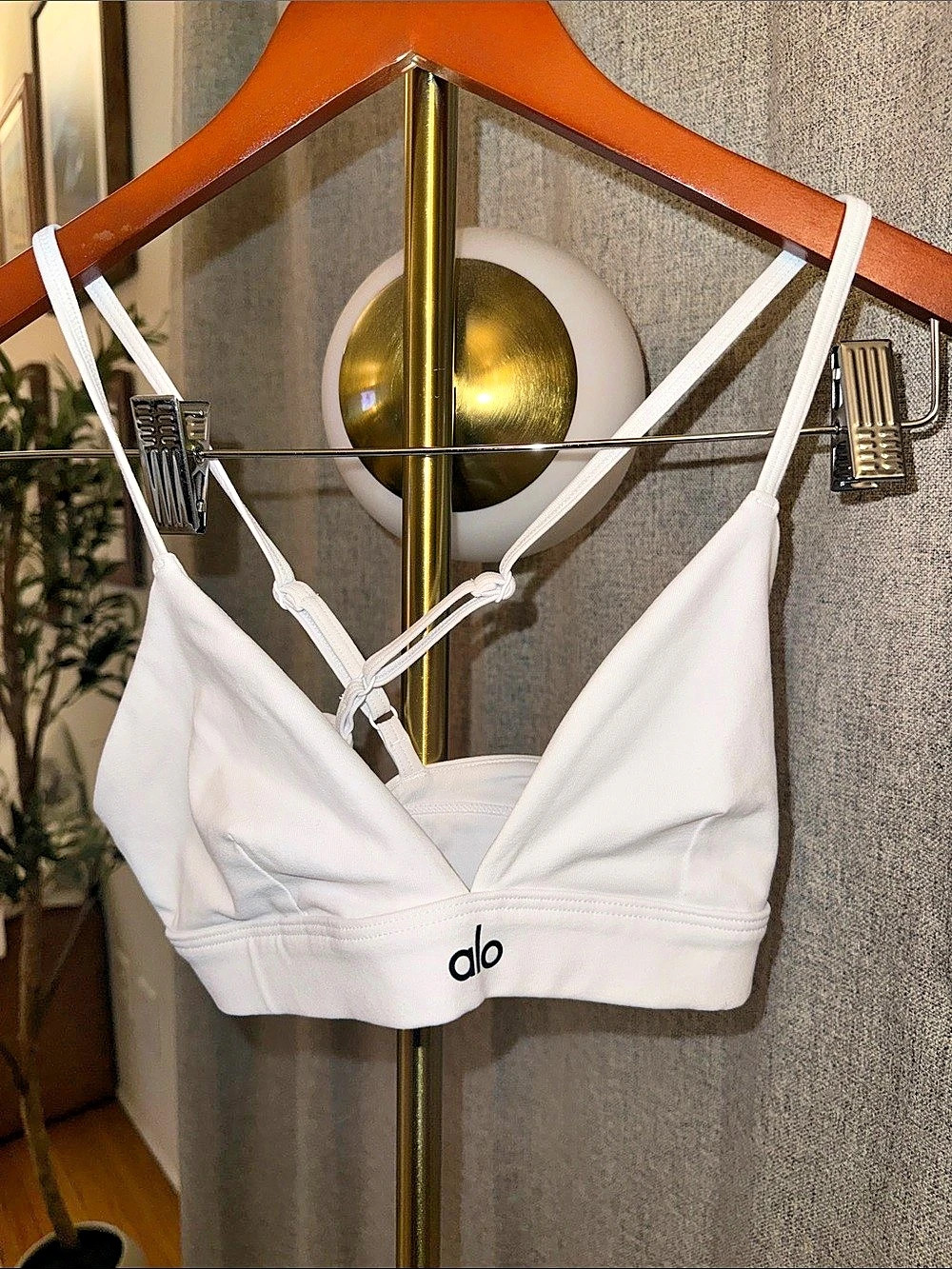 alo White Sports Bra Size Small Like New